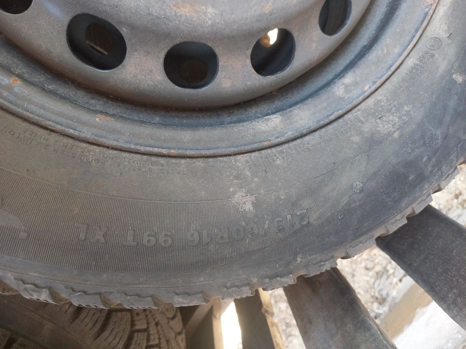 Продам резину с дисками стояла на шкода ети