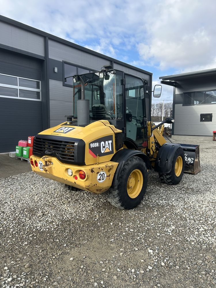 Incarcator frontal Caterpillar 908H2