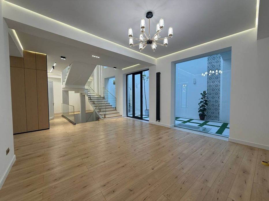 Продаётся современной дом . Хайтек.