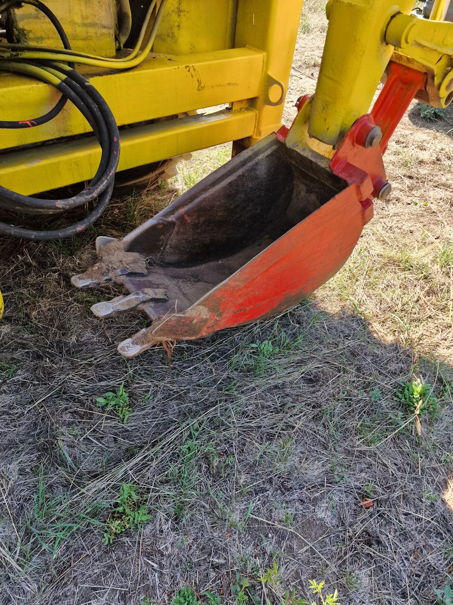 Jcb комбиниран Багер