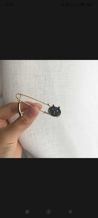 Брошь - булавка , новая