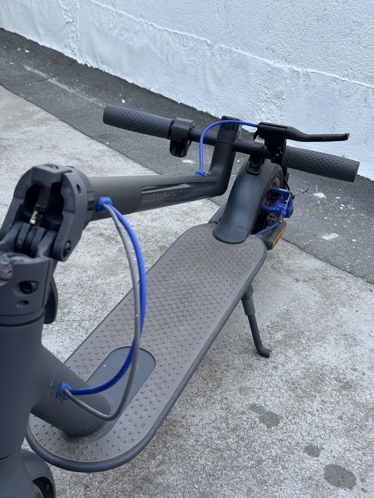 Електрическа тротинетка Mi Electric Scooter 3