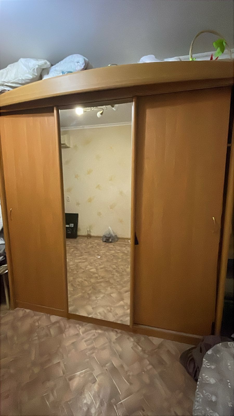 Продам шкаф в хорошем состоянии