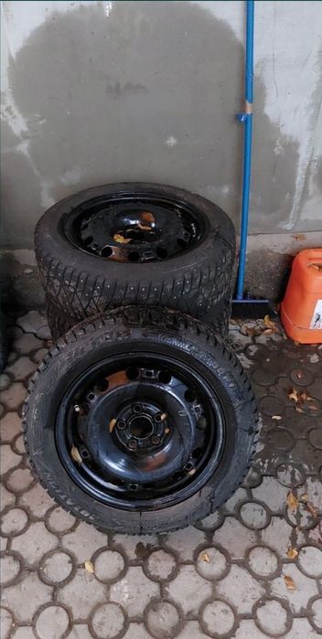 Зимние шины с дисками R 15