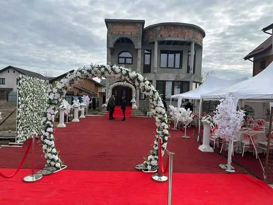 Corturi de închiriat pentru evenimente