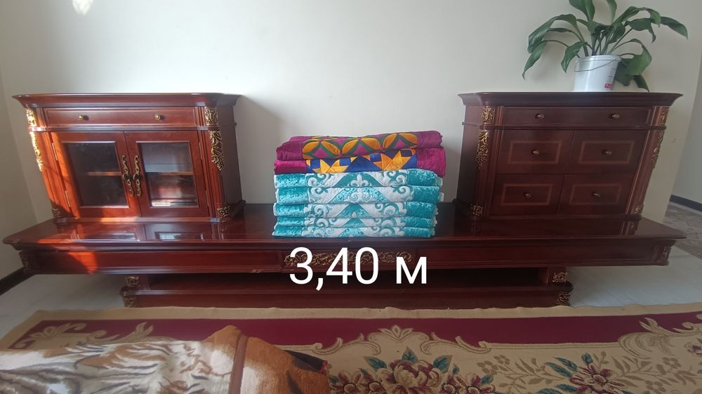 ТВ тумба,комод,красный дерево,два шкафчик!!!
