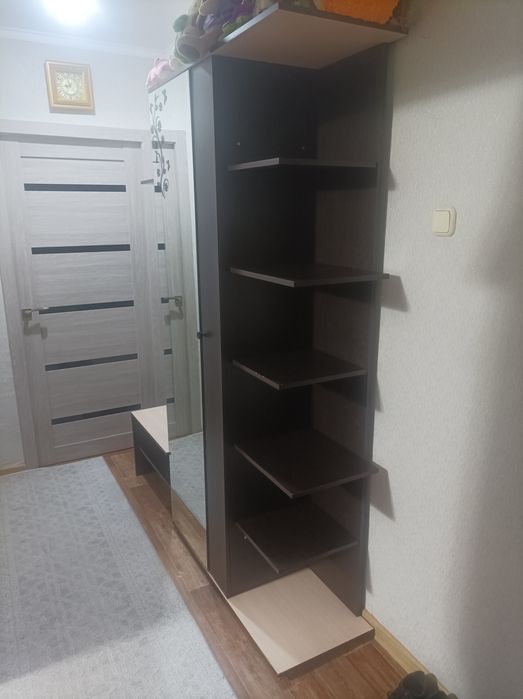 Продаётся прихожая