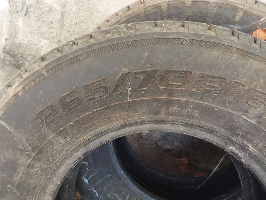 2 бр. Джипови гуми 265/70/16