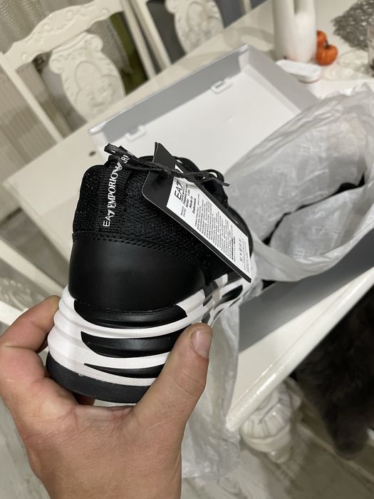 Adidasi Emporio Armani