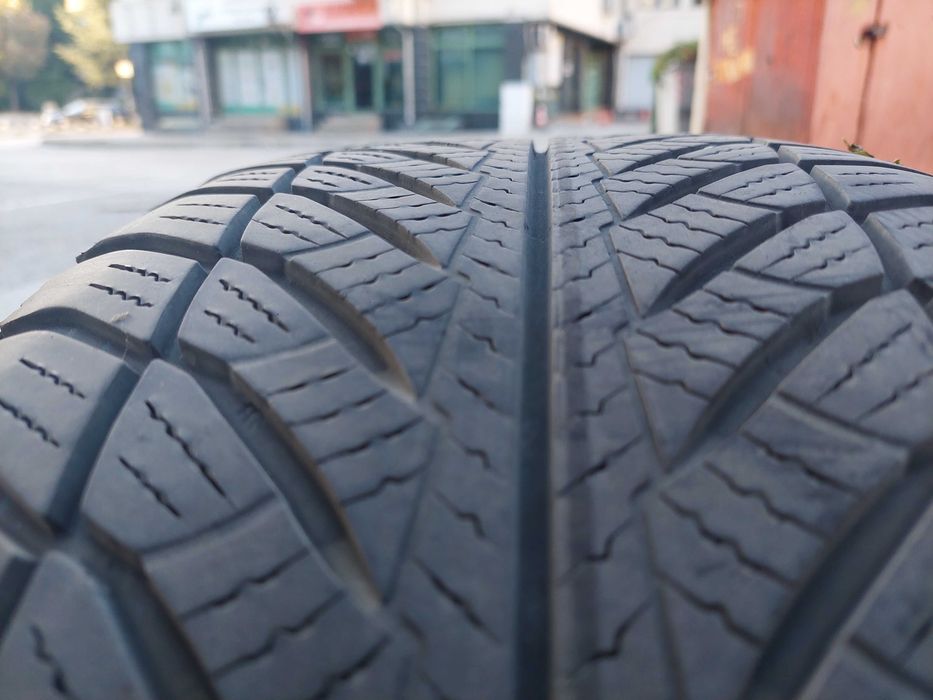 4бр. зимни гуми GOODYEAR ULTRAGRIP 245/45 R18