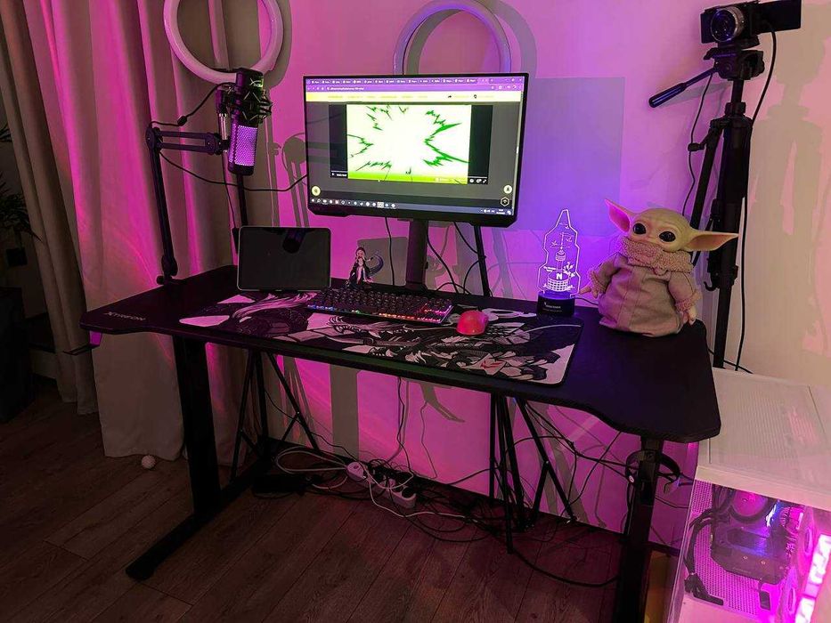 Компьютерный стол игровой XTREON черный