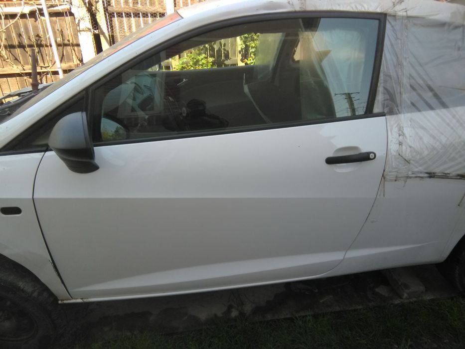 Vând uși Seat Ibiza coupe 2012