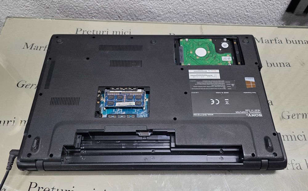 Laptop core i5 - Sony SVE17E13M 17 inch - functional,instalat