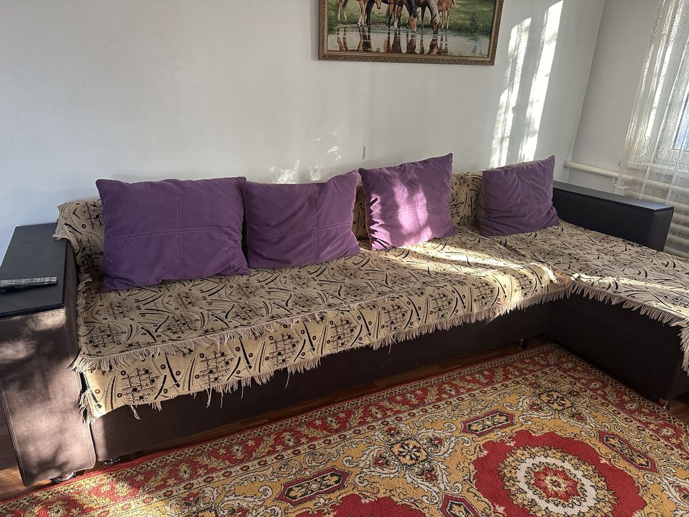 Продам диван срочно