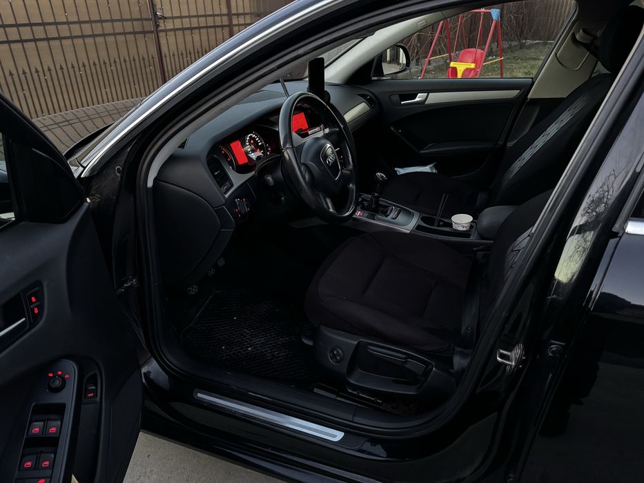 Vand Audi a4 b8 2.0 diesel