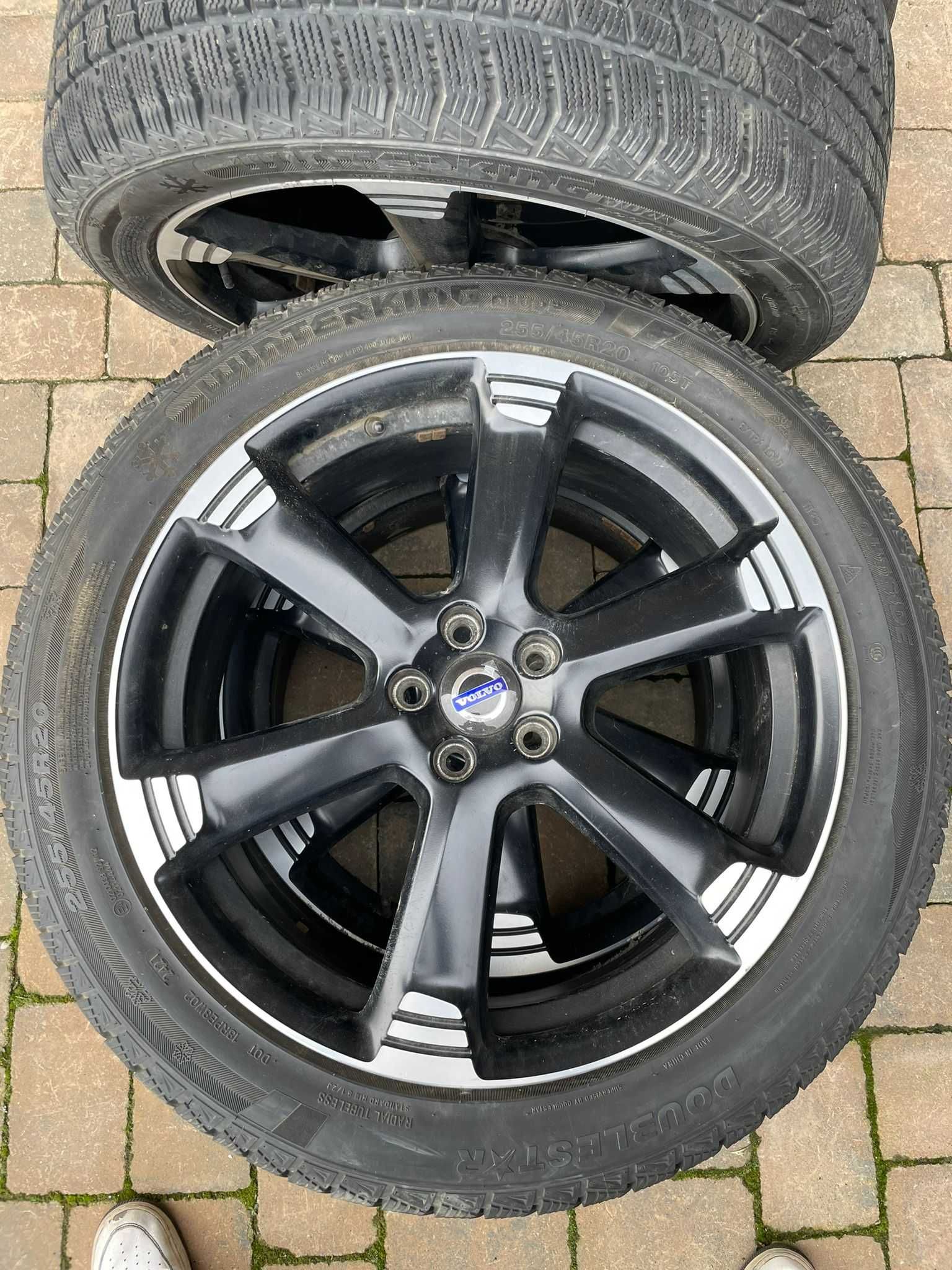 Jante originale volo pe 255 /45 R 20 + Cauciucuri Hankook