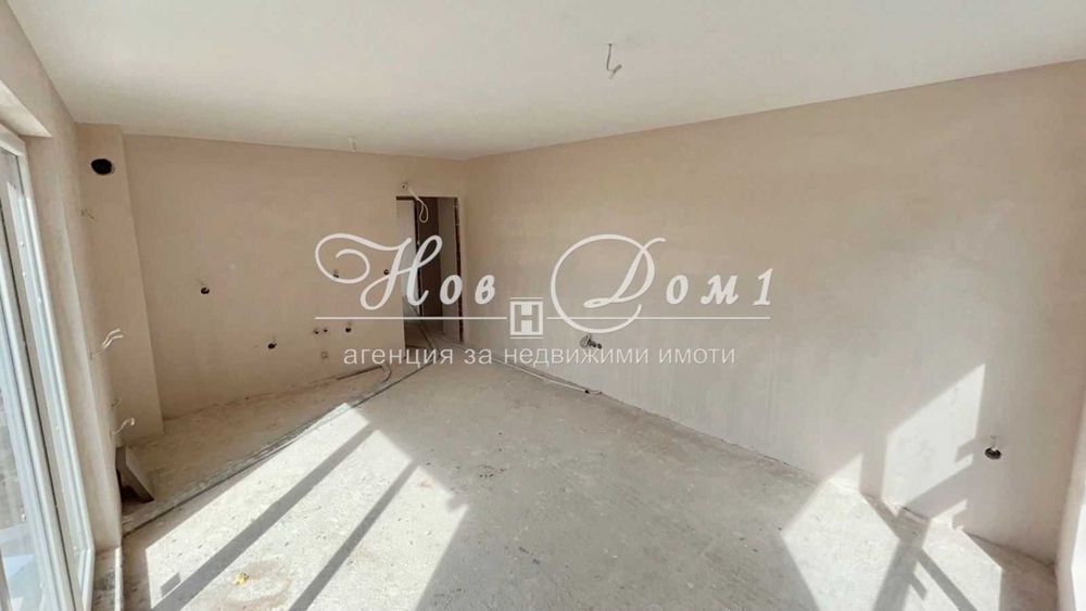 Продава се Тристаен апартамент в Пловдив, Остромила - 119 кв.м за 924 €/кв.м - Снимка #1