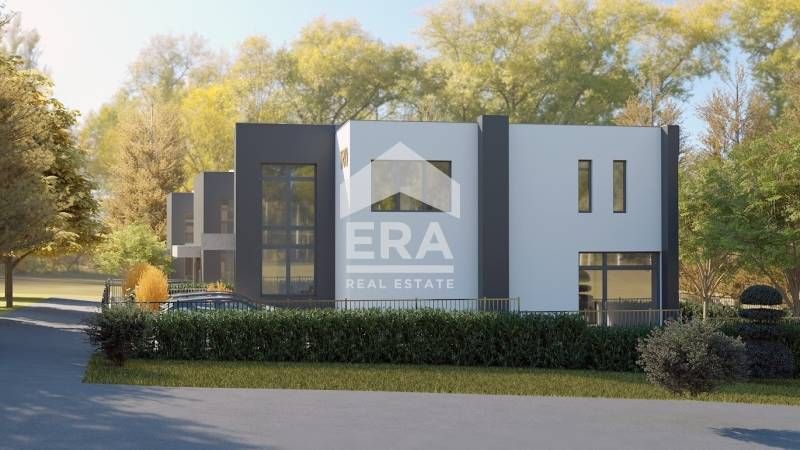 Урегулиран поземлен имот за продажба, с проект за три къщи и лице на г