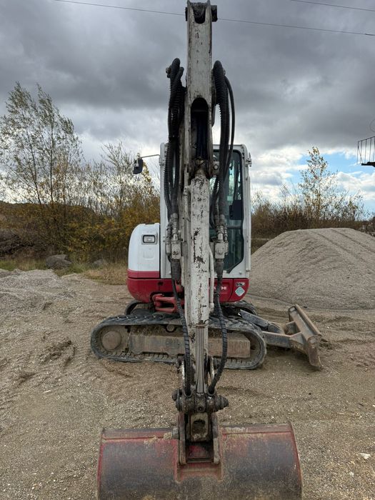 Vând miniexcavator Takeuchi 230