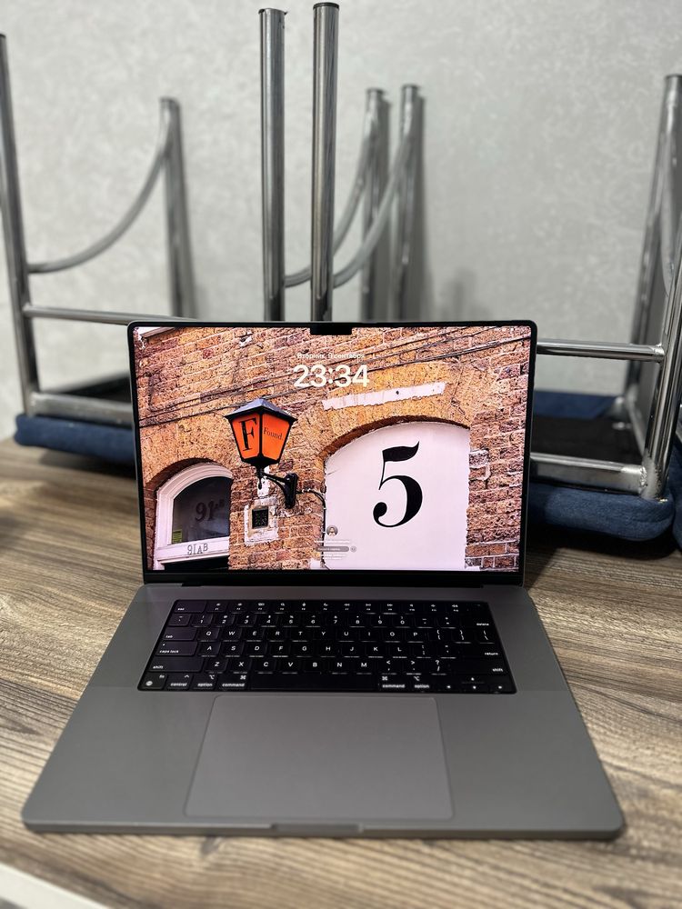 Macbook Pro m2 max