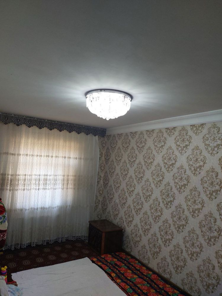 Sebzor 4 xona sotiladi. Srochna