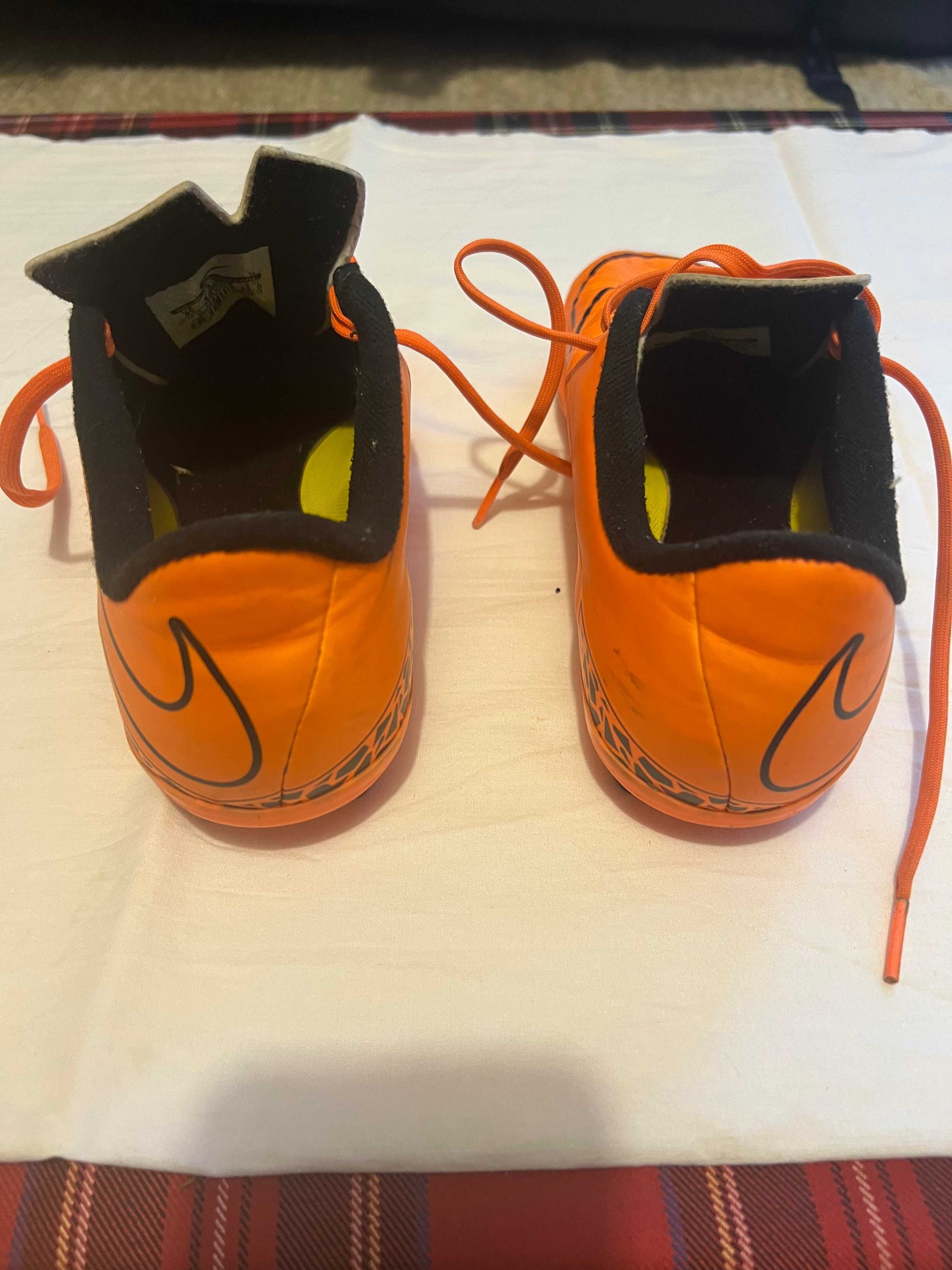 Бутонки Nike номер 37.5 Hypervenom