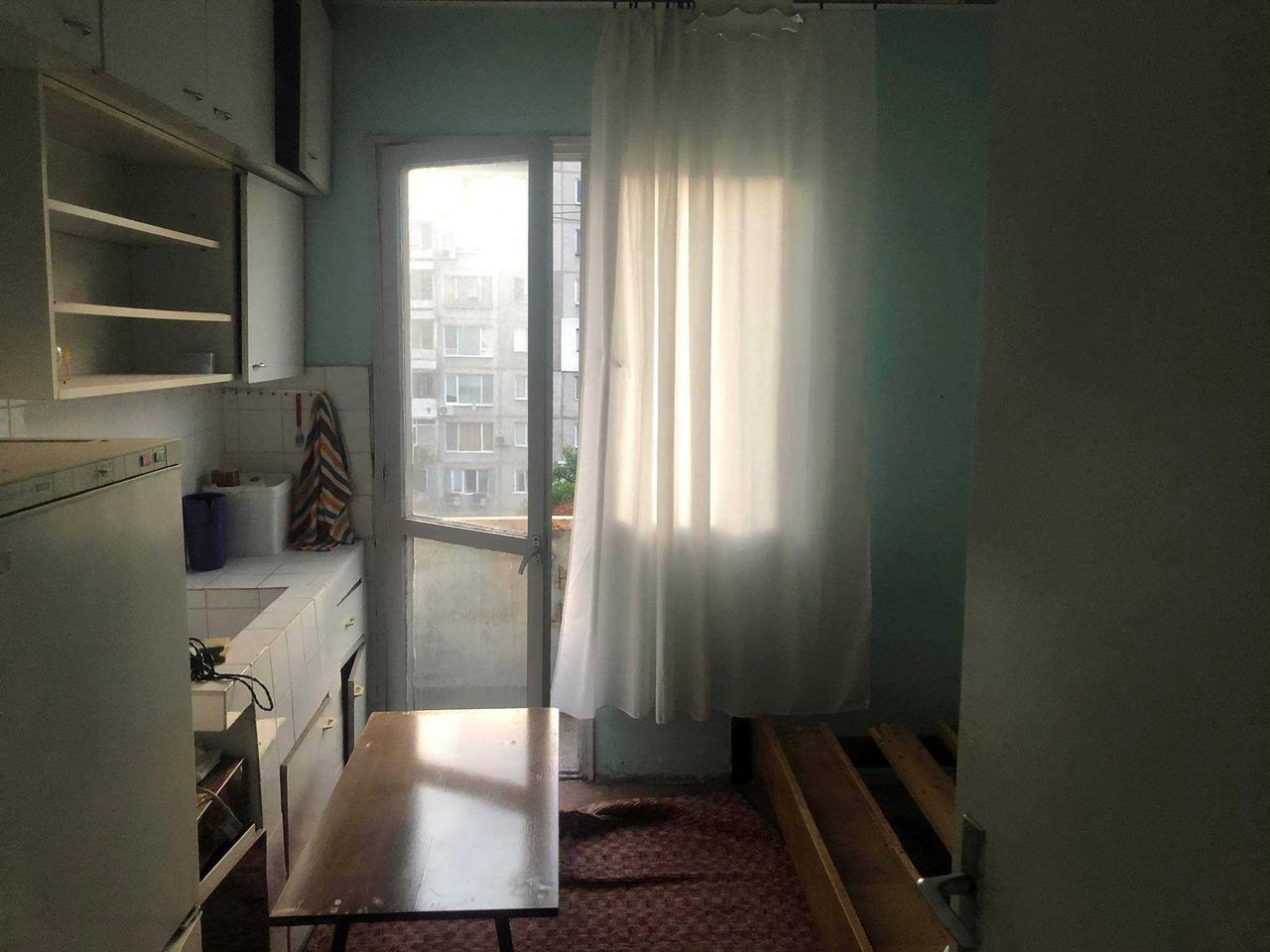 Продава се Тристаен апартамент в Пловдив, Христо Смирненски - 82 кв.м за 1037 €/кв.м - Снимка #3