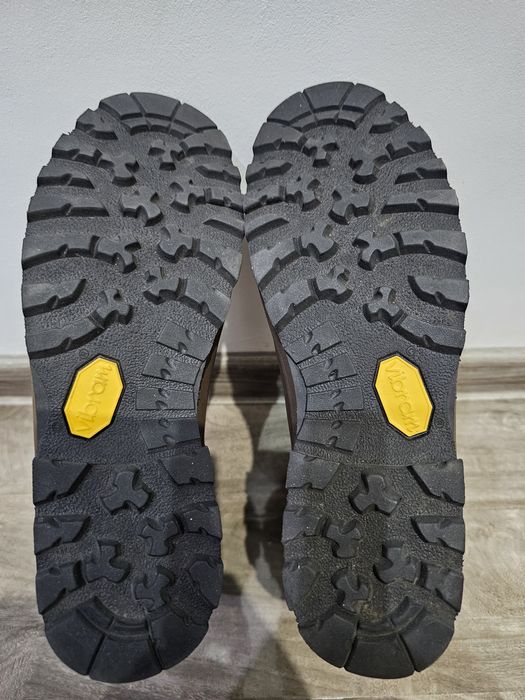 Bocanci militari Alt-Berg nr 41, dimensiune talpic 26,5 cm!