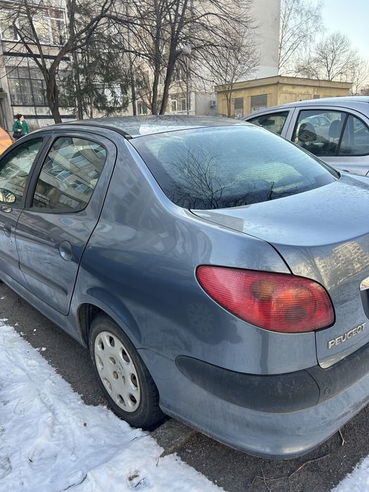 Peugeot 206 Седан Тъмно син металик