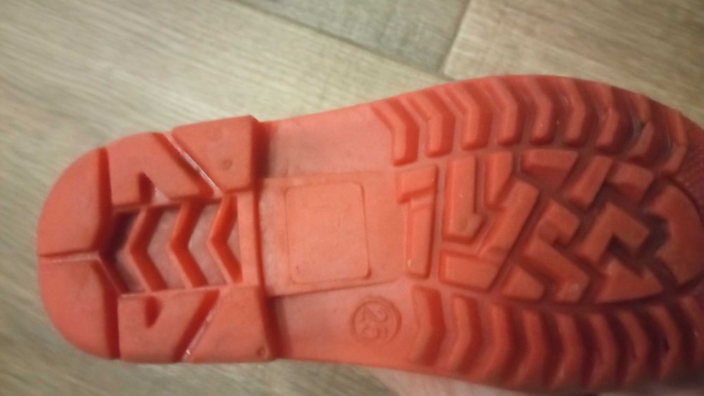 Гумени ботуши спайдърмен