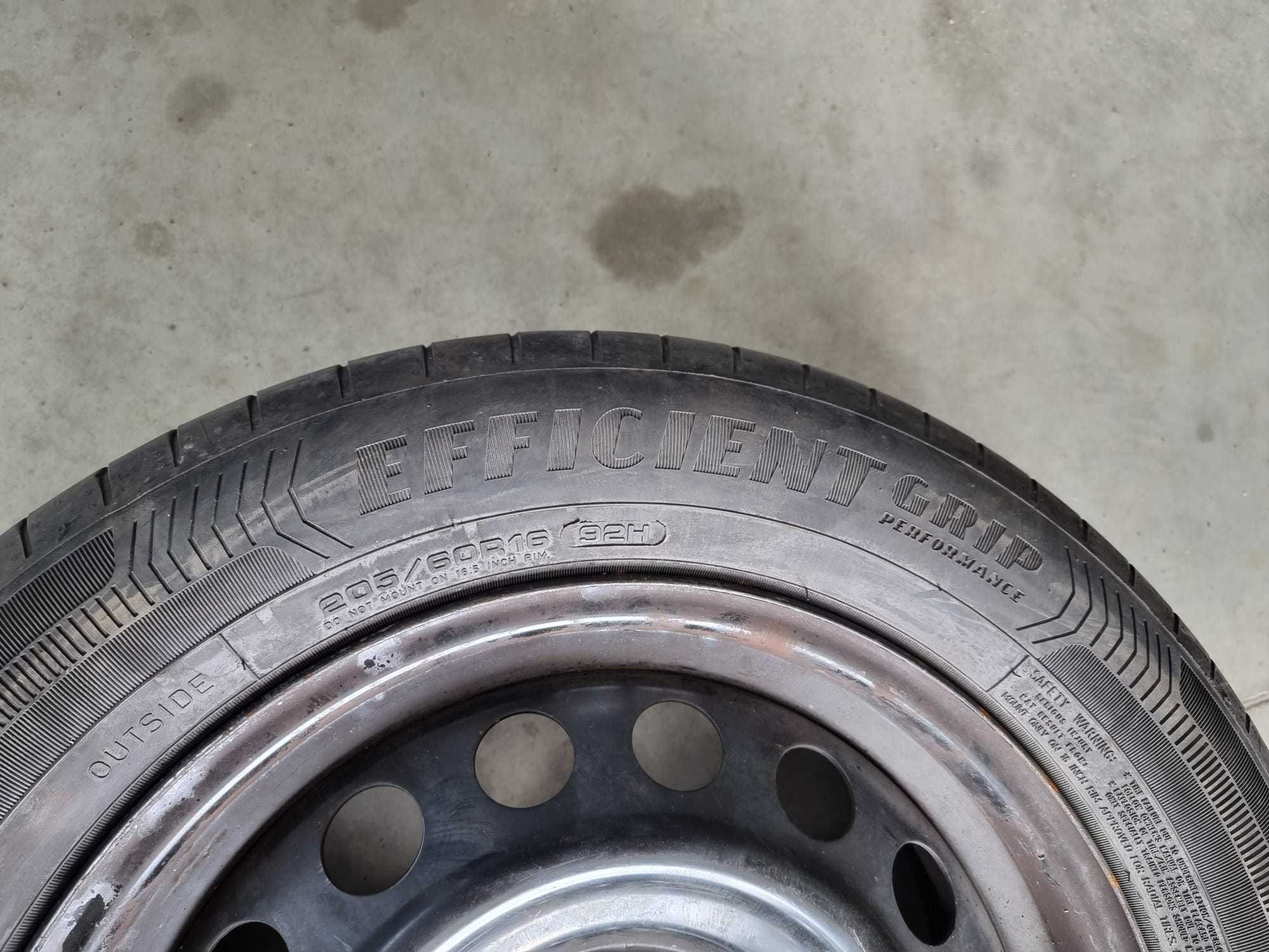 2 Anvelope de VARA 205.60.16 'Goodyear' [dot 2020] ; stare buna