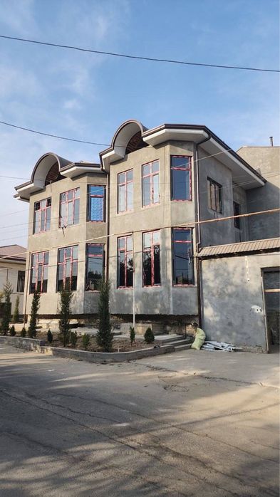 Назарбек 1.7 соток 5 комнатная.