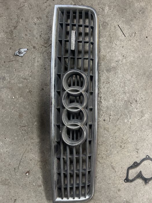 Grila capota audi a4 b6 2001-2006