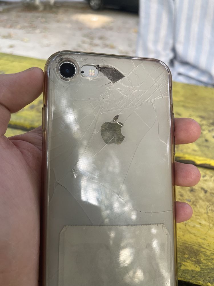 Iphone 8 с гарантием