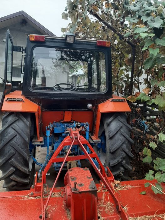 Tractor universal 445