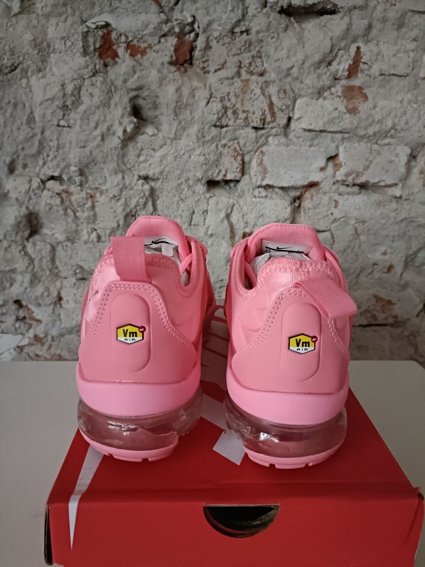 Nike Air Vapormax Plus 37,37.5,38,38.5,39,40