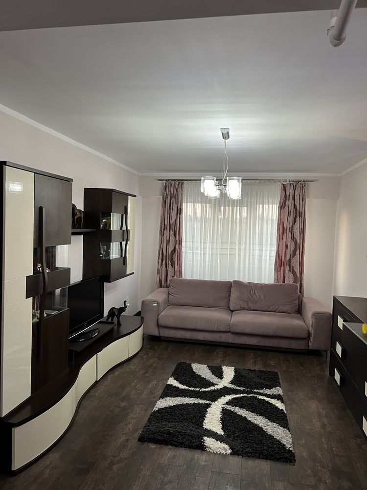 Apartament 2 camere Gavana Bloc Macro (langa liceul Sanitar si piata)