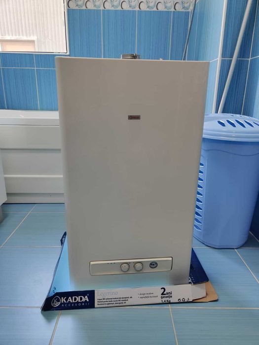 Centrala termica Riello+kit evacuare 75cm+2 extensii de 100cm si 25cm