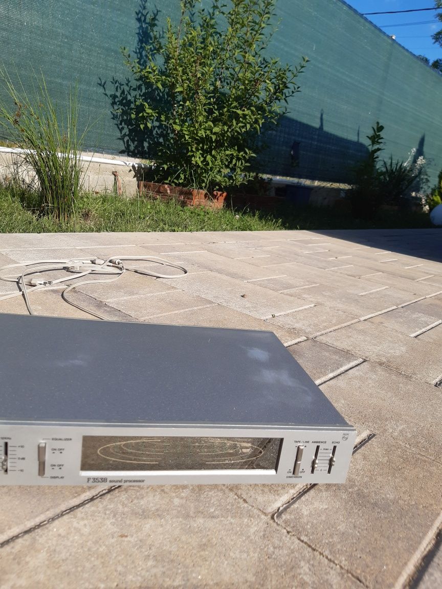 Egalizator .Procesor sunet Philips