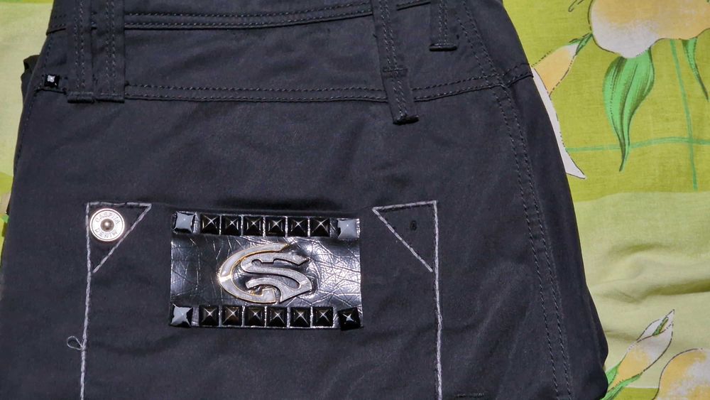 Majki danki i pantaloni мъжки дънки и панталони