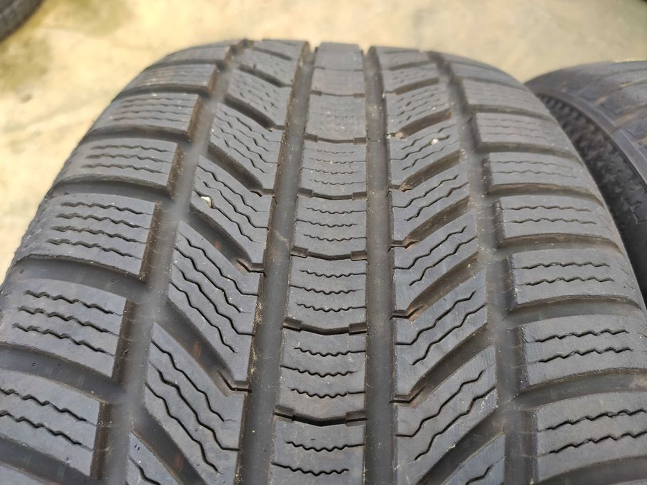 2бр Зимни гуми 225 45 18 - Continental - DOT 2022 -