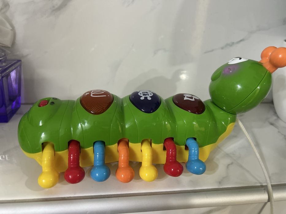 Бебешка играчка музикална гъсеница Playgo Giggling Германия