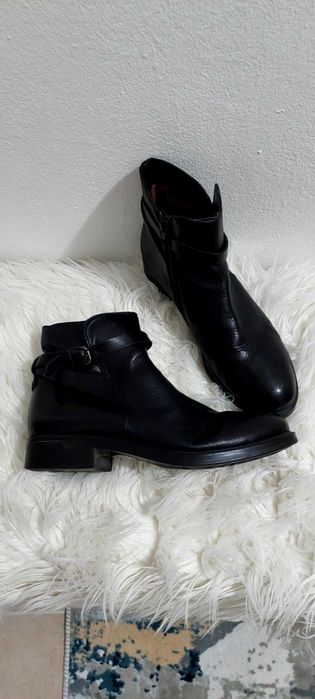 Ghete de piele ofertă