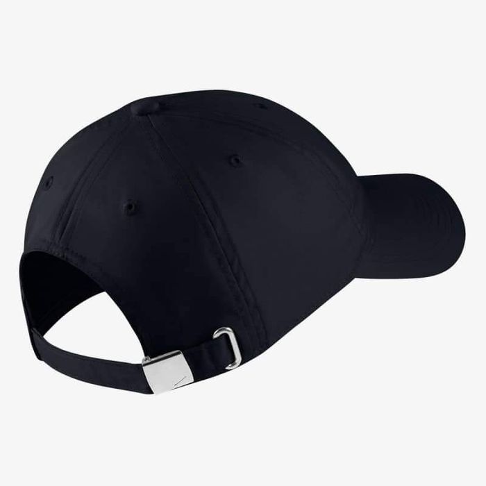 Шапка Nike SWOOSH с козирка