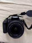 Canon EOS 550D + Obiectiv 18-55mm IS | DSLR complet funcțional