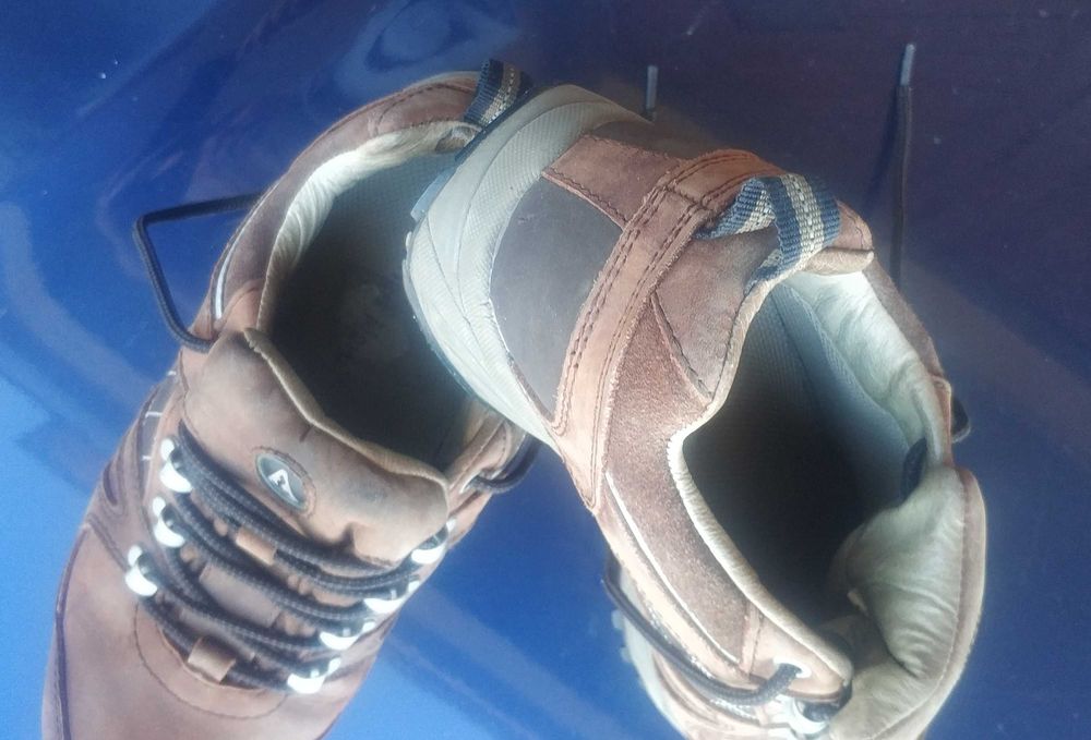 Обувки/маратонки/туризъм