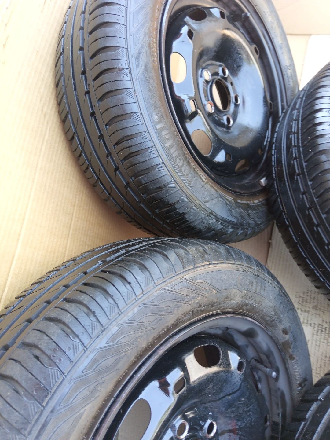 Летни гуми с джанти VW/SKODA ЕТ 37 "14" 5,5j 5х100   (32)