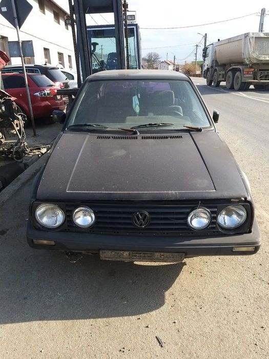 Dezmembram Volkswagen Golf 2 din 1988, 1.3 Benzina