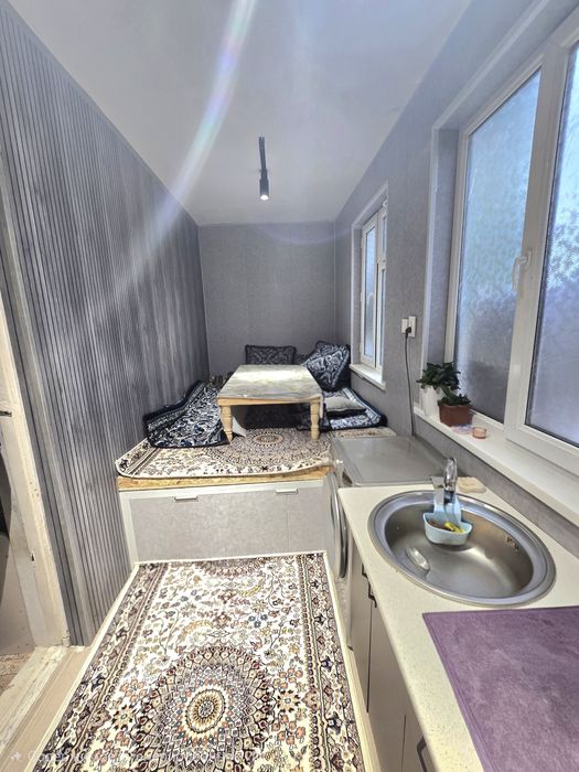 Продаётся 1 комнатная квартира Мирзо Улугбекский район массив Феруза