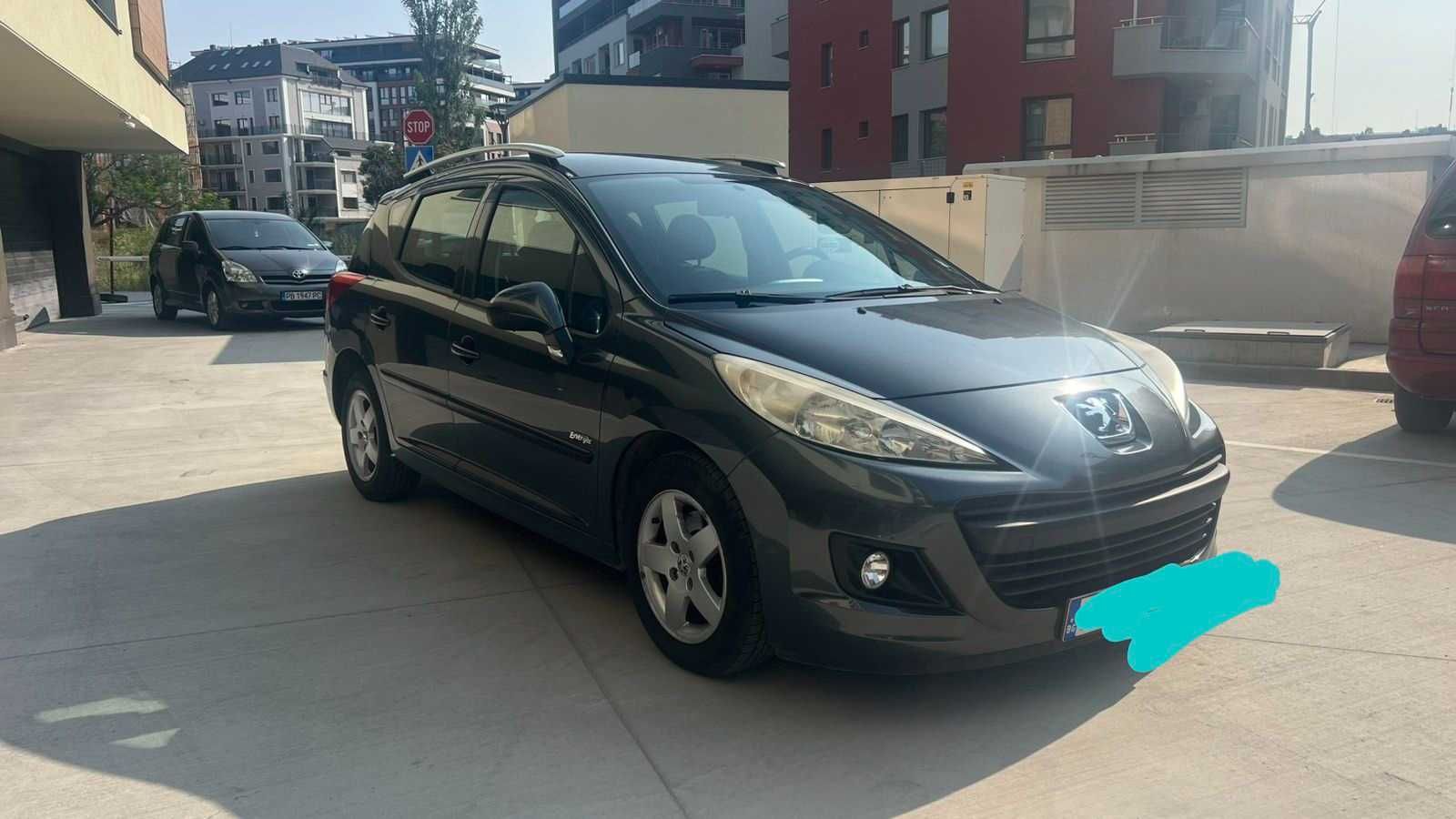 Продавам Peugeot 207 SW 1,4